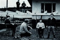 Die Überdachung am Clubhaus wird im Jahre 1973 angebracht