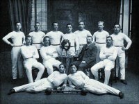 Die Turnerriege im Jahre 1912 mit Vorstand Hermann Fr. Augenstein